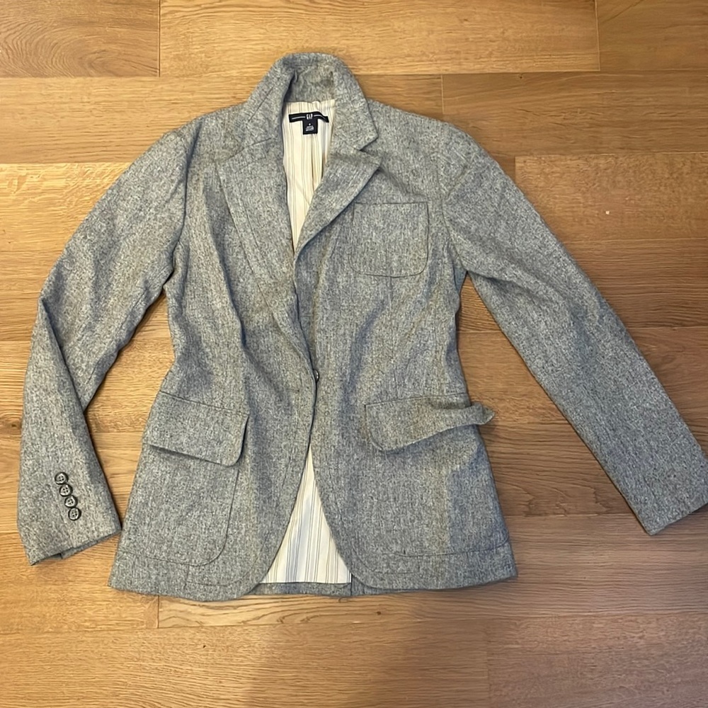 GAP women’s wool blazer
